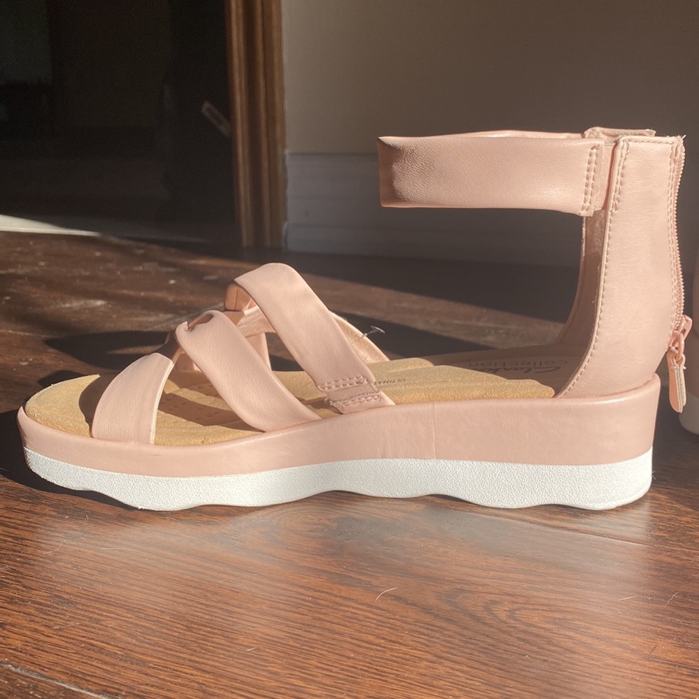 Pink Clanks Sandals with a little platform heel almost new. Hardly ever worn - Picture 3 of 5